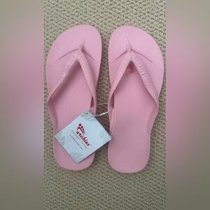 ARCHIES Arch Support Flip Flops - Women’s Size 9/ Men’s Size 8